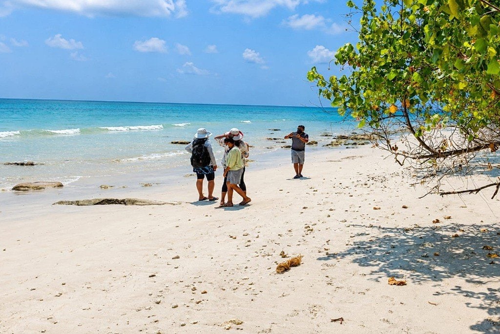 Kalapathar Beach on Swaraj Dweep showing a scenic coastline and tropical landscape in Andaman