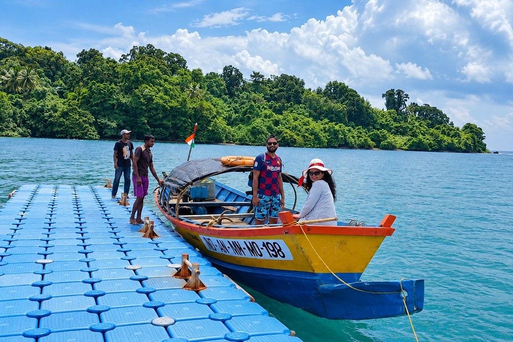Avis Island showing a tropical coastal landscape in Andaman