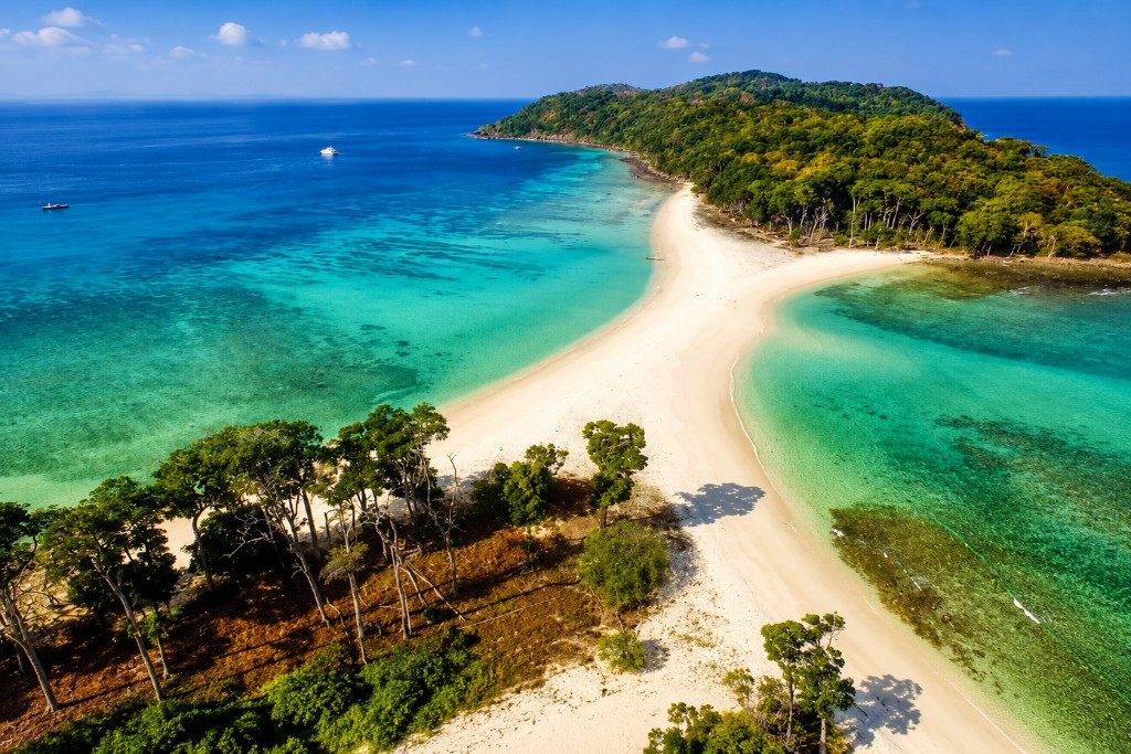 Natural sandbar between Ross and Smith Islands near Diglipur in North Andaman