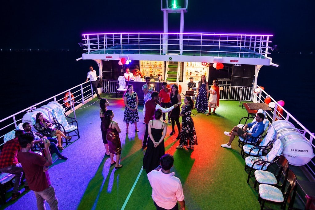 Luxury dinner cruise in Havelock Island with dining and scenic sea views in Andaman
