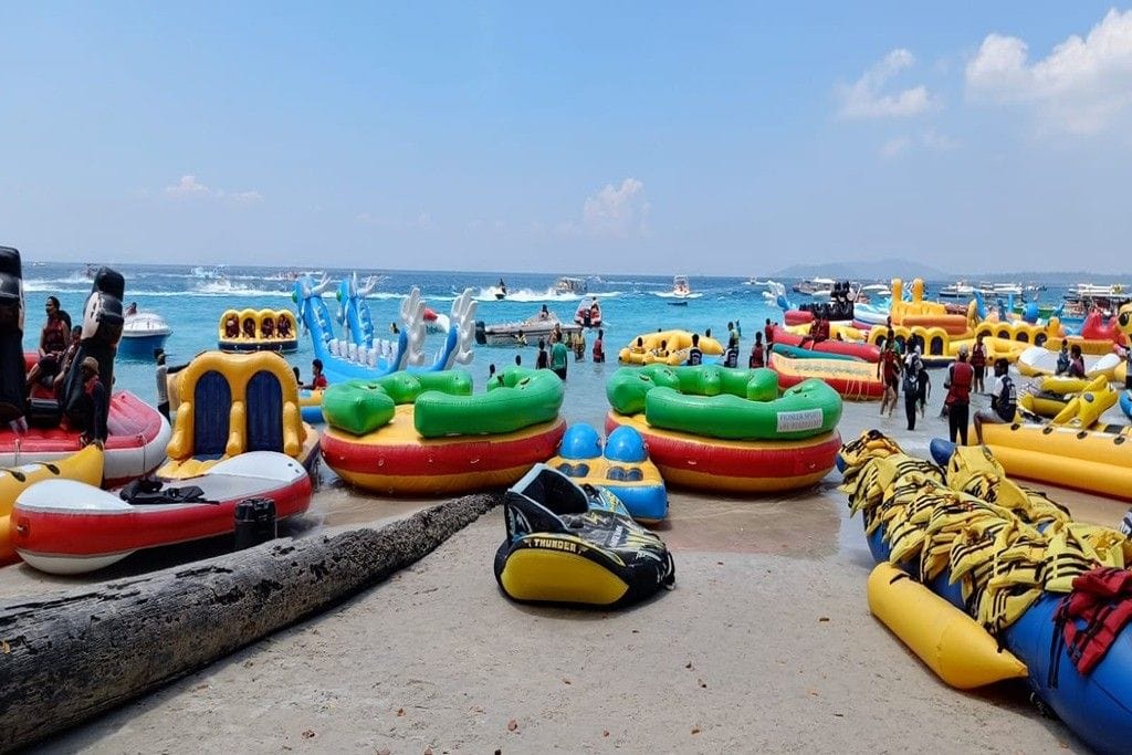 Elephanta Beach on Havelock Island with tropical coastal scenery, a popular destination on an Andaman Nicobar honeymoon trip