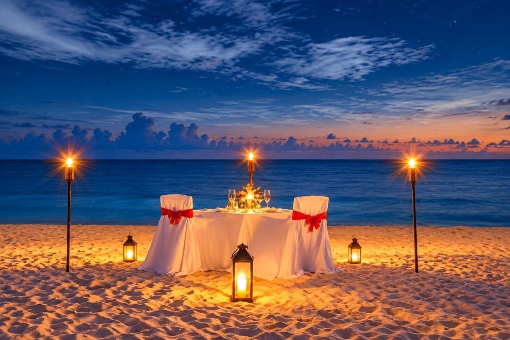 Best Places for a Candlelight Dinner in Andaman with a romantic beachside dining setup