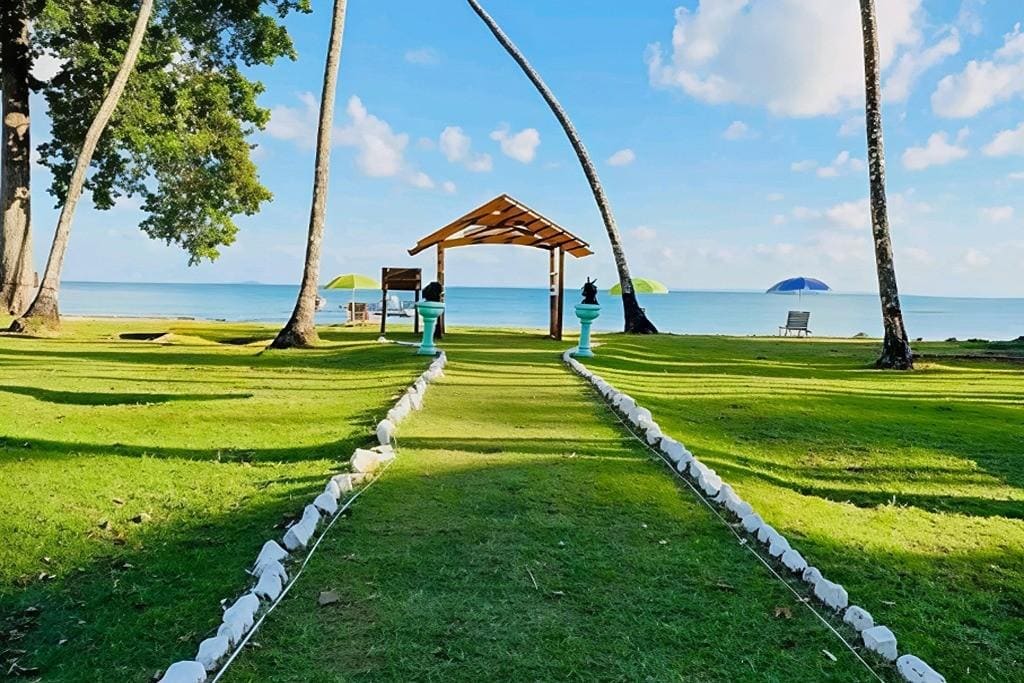 Lalaji Bay Beach on Long Island included in an Andaman package from Kolkata