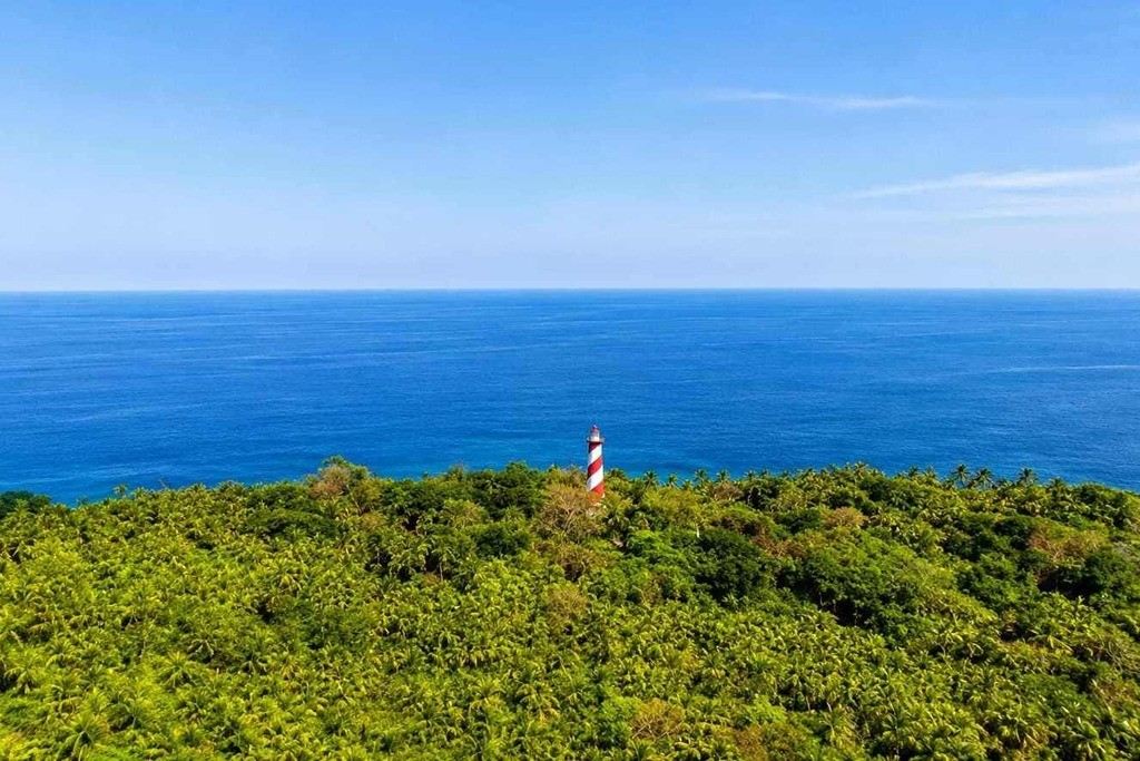 North Bay Island near Port Blair included in an Andaman budget tour package