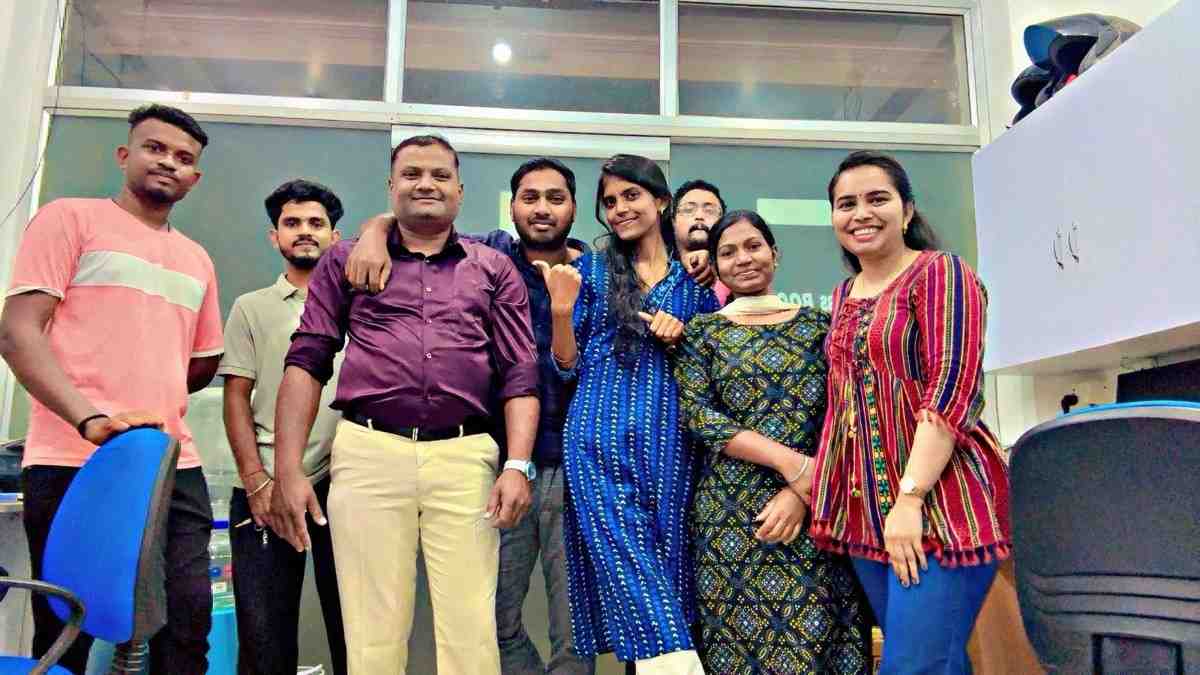 Dedicated sales team of Andaman Ocean Tours & Travels providing expert travel assistance for Andaman tour packages.